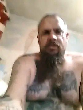 Snapshot of Tattyrob87 chatting on October 2025 10:07:02 PM Tattyrob87 online show from October 2025 10:07:02 PM