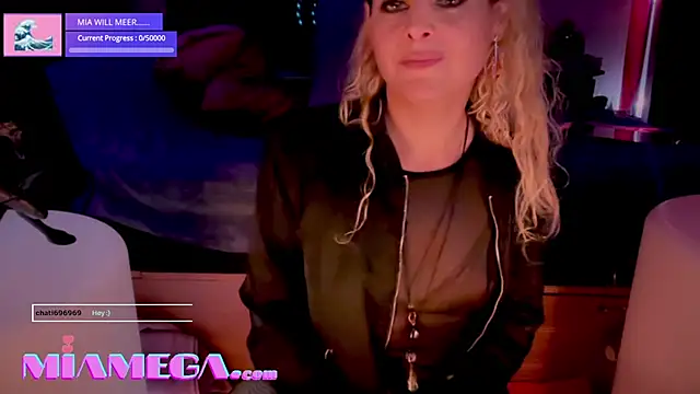 MiaMega online show from May 2026 10:38:01 PM