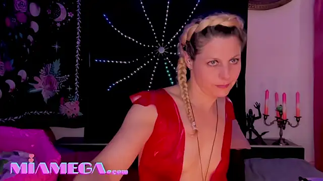 MiaMega online show from May 2026 11:06:02 AM