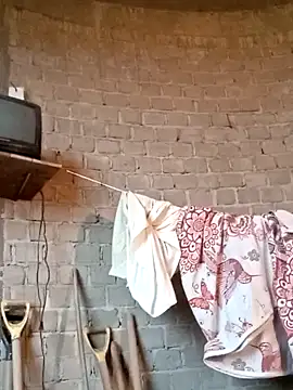 luuiss12 online show from October 2025 10:29:02 PM