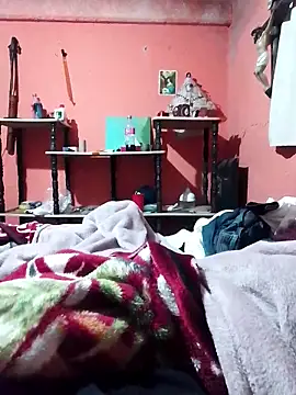 Snapshot of luuiss12 chatting on March 2026 09:48:01 AM luuiss12 online show from March 2026 09:48:01 AM