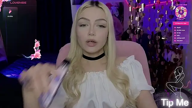 LinaLirian online show from May 2026 10:10:02 AM