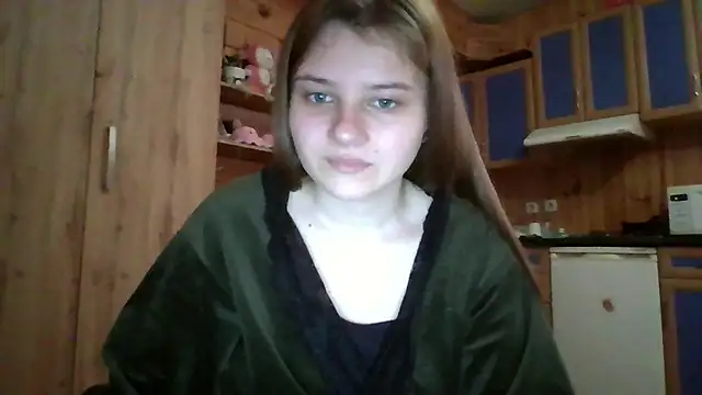 Snapshot of Little_shygirl chatting on November 2025 05:02:01 AM Little shygirl online show from November 2025 05:02:01 AM