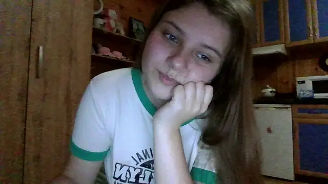 Snapshot of Little_shygirl chatting on November 2025 08:54:02 PM Little shygirl online show from November 2025 08:54:02 PM