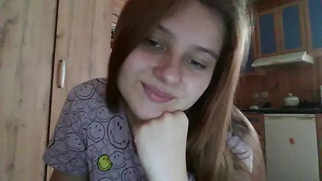 Snapshot of Little_shygirl chatting on December 2025 11:04:01 AM Little shygirl online show from December 2025 11:04:01 AM