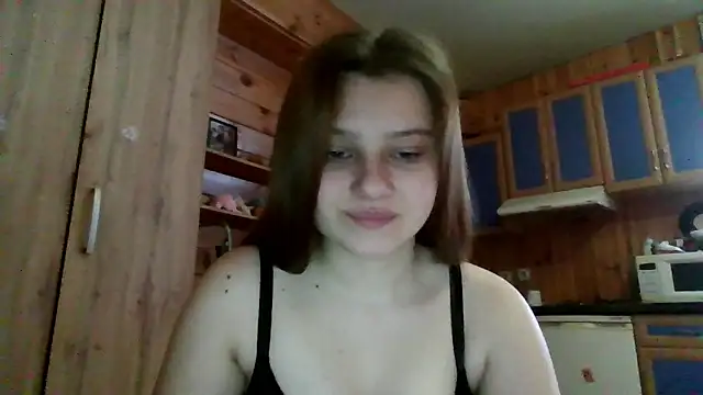 Snapshot of Little_shygirl chatting on January 2026 05:44:02 AM Little shygirl online show from January 2026 05:44:02 AM