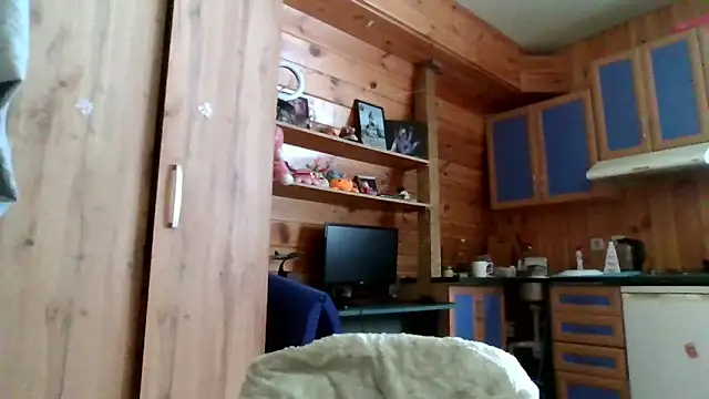 Snapshot of Little_shygirl chatting on February 2026 06:22:01 AM Little shygirl online show from February 2026 06:22:01 AM