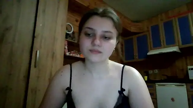 Snapshot of Little_shygirl chatting on February 2026 03:16:02 AM Little shygirl online show from February 2026 03:16:02 AM