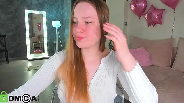 Candy Cansew online show from May 2026 11:01:04 PM
