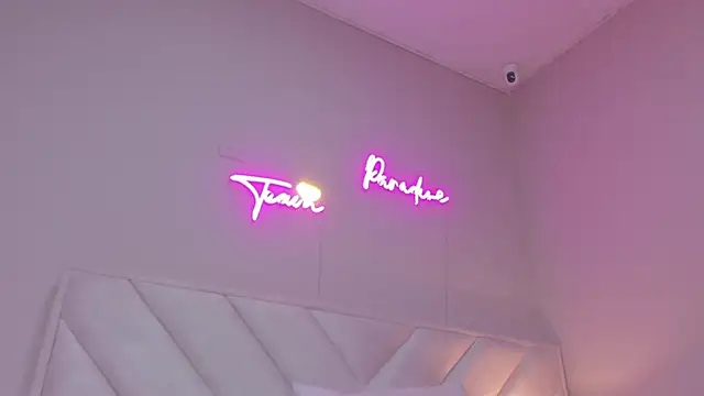  lucia 18 online show from September 2025 04:40:02 PM