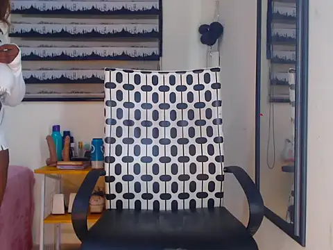 Snapshot of Sexybeast_00 chatting on September 2025 06:41:02 PM Sexybeast 00 online show from September 2025 06:41:02 PM