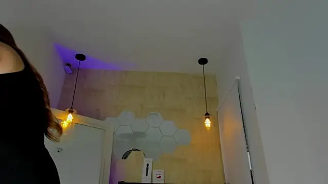 valentina-diiaz online show from November 2025 01:10:02 PM