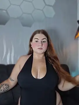 valentina-diiaz online show from April 2026 01:05:02 PM