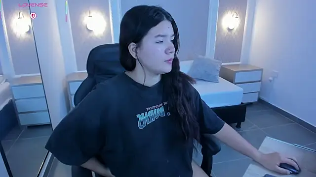 Snapshot of malu_03x chatting on October 2025 02:11:02 AM malu 03x online show from October 2025 02:11:02 AM