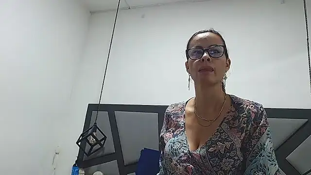 amanda ramirez online show from January 2026 11:08:01 PM