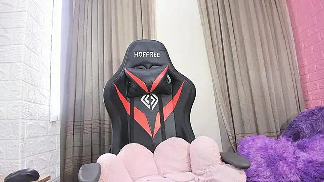  Alice Abby online show from September 2025 03:43:01 AM