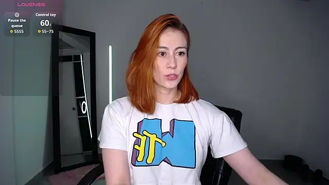 Snapshot of ANASTASIA_DOLL8 chatting on November 2025 12:32:01 AM ANASTASIA DOLL8 online show from November 2025 12:32:01 AM