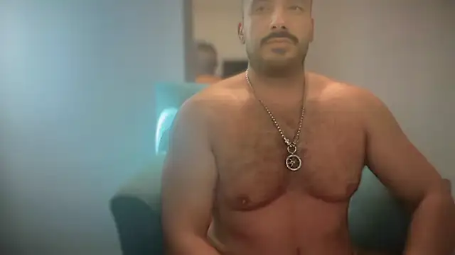 CloudyMuscleBeefy online show from October 2025 12:46:01 PM