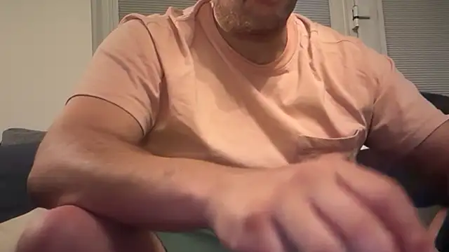 CloudyMuscleBeefy online show from April 2026 06:19:01 AM