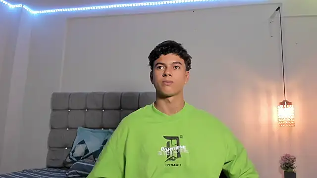 Santy Stump online show from December 2025 09:23:02 PM