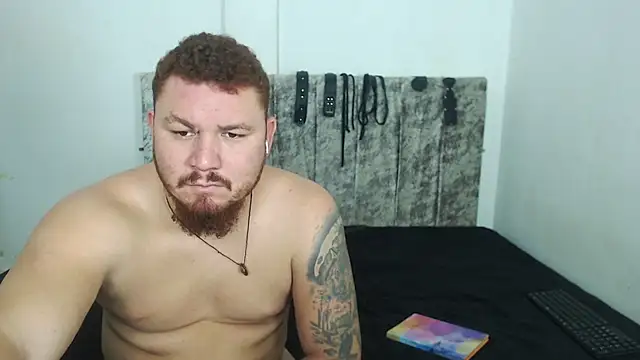 VelaAndEdwar online show from November 2025 09:32:01 PM