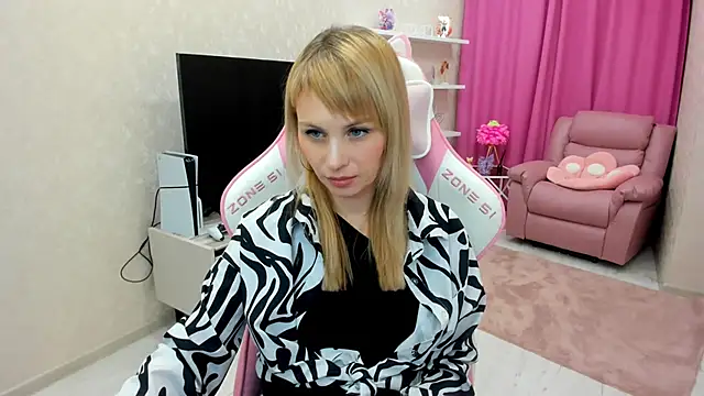 LindaSandy 1 online show from November 2025 10:10:02 AM
