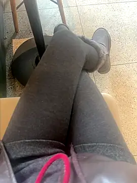 Snapshot of xiaoyuan01 chatting on December 2025 03:44:02 AM xiaoyuan01 online show from December 2025 03:44:02 AM