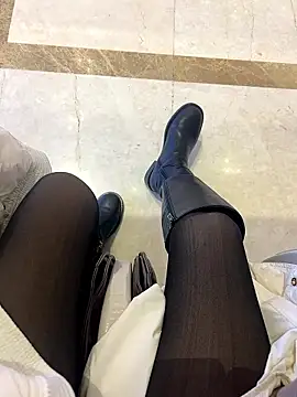 Snapshot of xiaoyuan01 chatting on January 2026 01:42:02 AM xiaoyuan01 online show from January 2026 01:42:02 AM