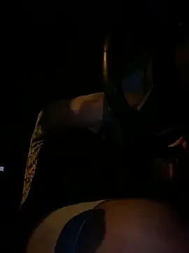 Snapshot of uto857 chatting on November 2025 04:01:02 AM uto857 online show from November 2025 04:01:02 AM