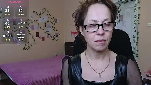 Snapshot of Ronda_Roni chatting on February 2026 12:10:01 PM Ronda Roni online show from February 2026 12:10:01 PM