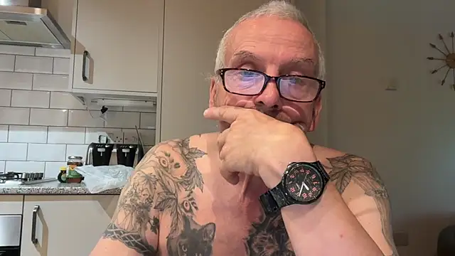 Snapshot of poggles chatting on September 2025 07:54:01 AM poggles online show from September 2025 07:54:01 AM