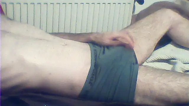 Snapshot of rimbaud77 chatting on June 2026 05:33:02 PM rimbaud77 online show from June 2026 05:33:02 PM