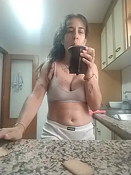 agustinalatina online show from May 2026 07:25:01 AM