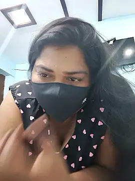 Liyaa 24 online show from April 2026 05:55:01 PM