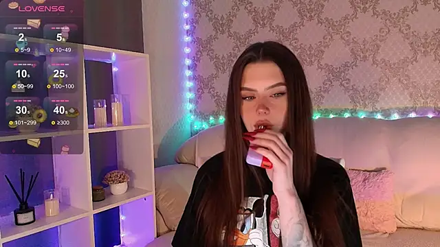 HolyMiax online show from May 2026 03:34:01 AM