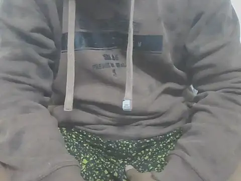 Snapshot of Matt6102 chatting on November 2025 06:14:01 PM Matt6102 online show from November 2025 06:14:01 PM