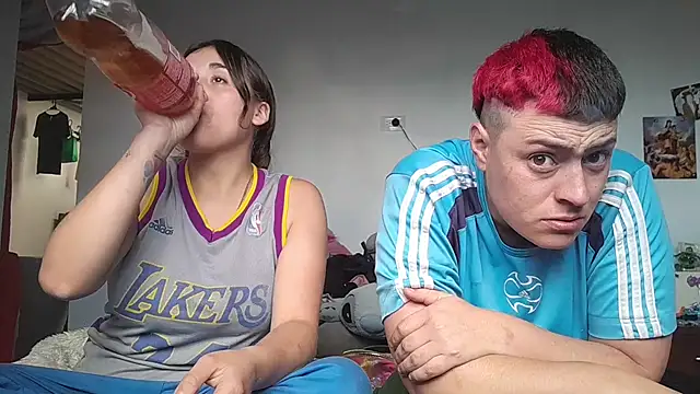 Snapshot of twodoo chatting on November 2025 08:22:02 PM twodoo online show from November 2025 08:22:02 PM