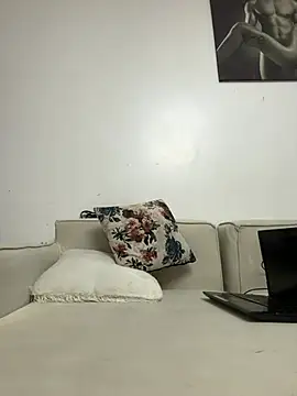 Lil-shawrie online show from February 2026 12:33:02 PM