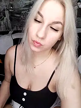 HoneyNelly online show from March 2026 10:27:02 PM