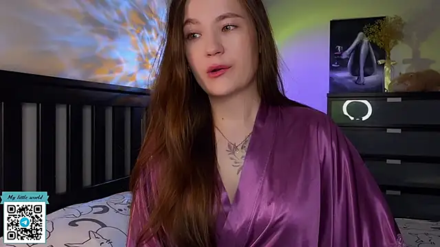 mia here online show from October 2025 01:20:01 AM