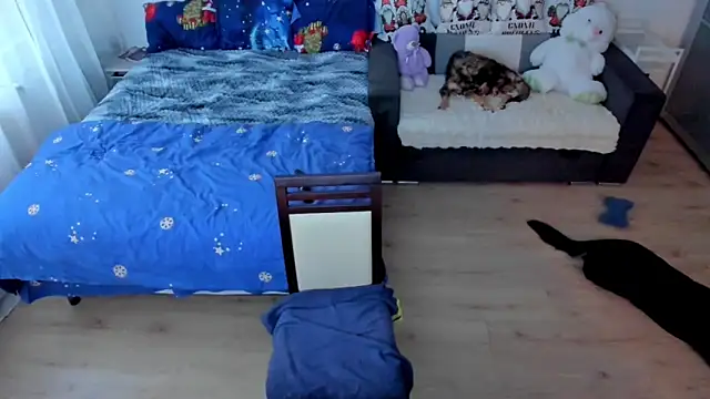 Squirt Kimm online show from November 2025 12:20:01 PM