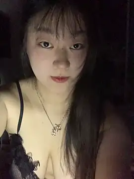 xialuo25 online show from April 2026 03:54:02 PM