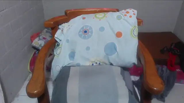 rose-crystal online show from April 2026 01:00:01 AM