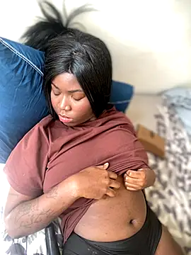 Alexia 24 online show from November 2025 04:11:02 PM