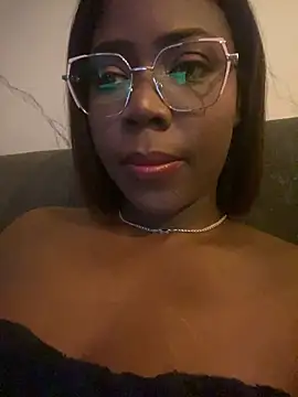 Alexia 24 online show from May 2026 04:54:02 AM