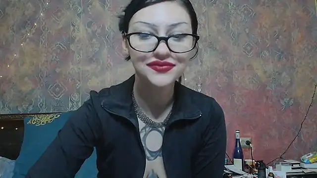 Susie su online show from November 2025 12:31:02 PM