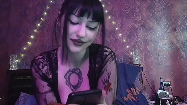 Susie su online show from December 2025 10:24:02 AM