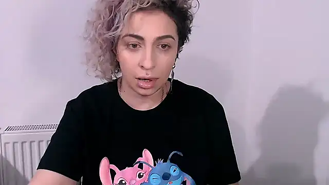 Snapshot of AAARUNY chatting on January 2026 07:11:01 PM AAARUNY online show from January 2026 07:11:01 PM