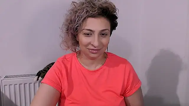 Snapshot of AAARUNY chatting on February 2026 12:04:01 PM AAARUNY online show from February 2026 12:04:01 PM