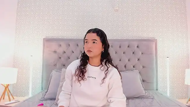 Snapshot of Evaa_Lunna_ chatting on March 2026 08:26:01 PM Evaa Lunna online show from March 2026 08:26:01 PM